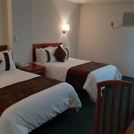 Mision Leon Hotel ภายนอก รูปภาพ