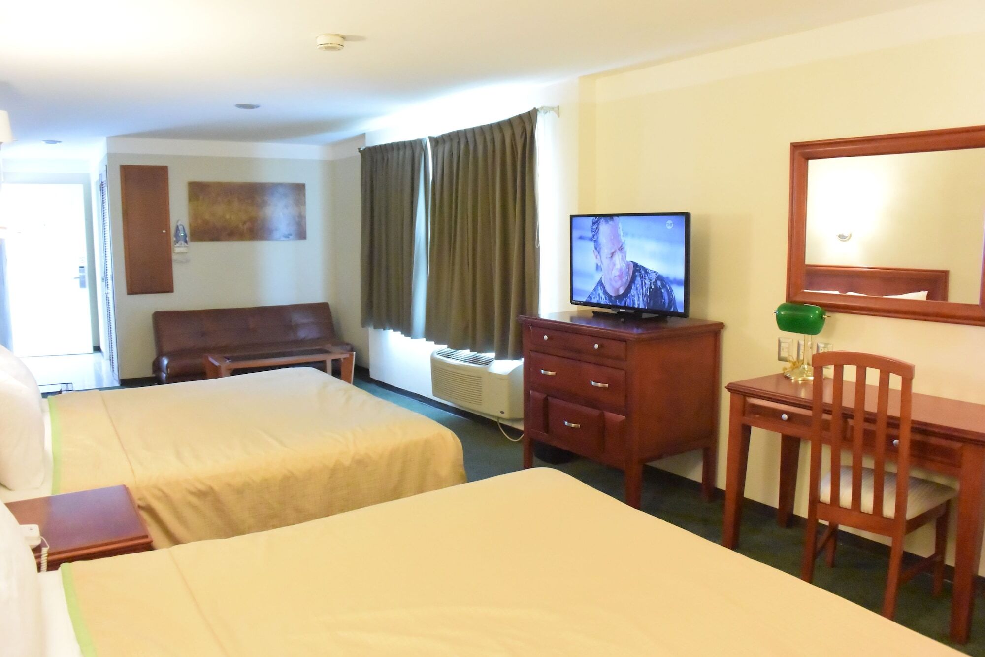 Mision Leon Hotel ภายนอก รูปภาพ